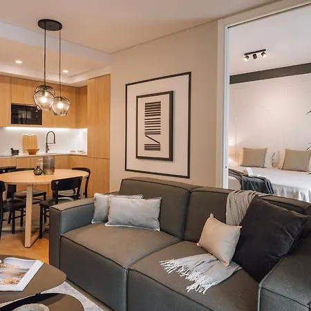 Διαμέρισμα Marinha - 2 Bedrooms And Shared Pool In Arroios *