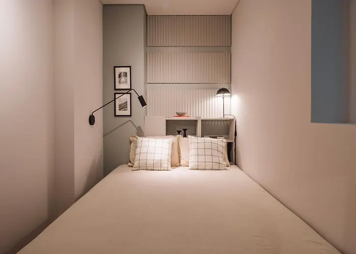 Marinha - 2 Bedrooms And Shared Pool In Arroios Lisboa