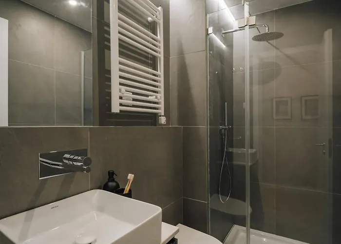 Marinha - 2 Bedrooms And Shared Pool In Arroios