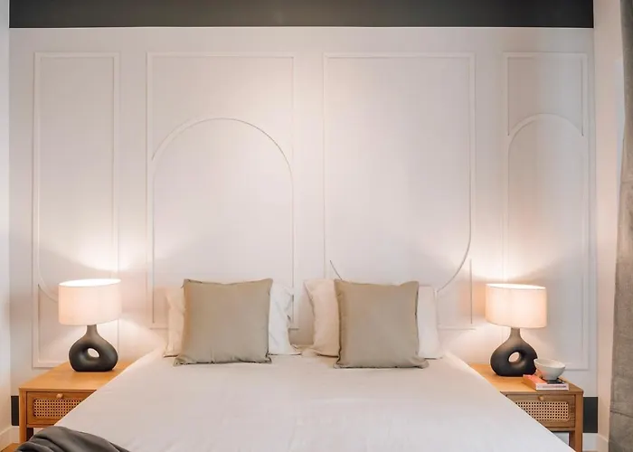 Διαμέρισμα Marinha - 2 Bedrooms And Shared Pool In Arroios *