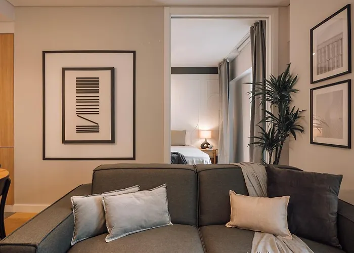 Marinha - 2 Bedrooms And Shared Pool In Arroios Διαμέρισμα Lisboa