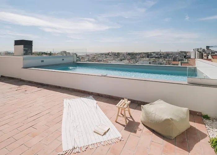 Marinha - 2 Bedrooms And Shared Pool In Arroios Apartament Lizbona