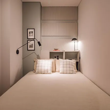 Marinha - 2 Bedrooms And Shared Pool In Arroios ליסבון